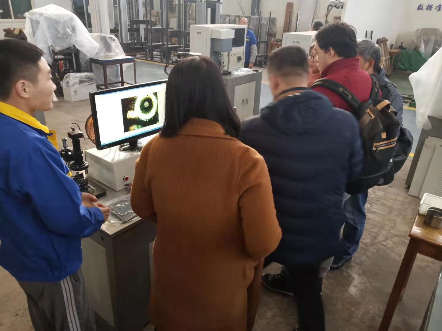 国外客户到济南茄子视频APP在线观看工厂参观考察